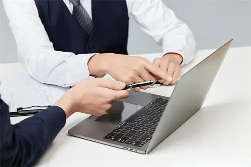 和兄弟去旅游哪里省钱